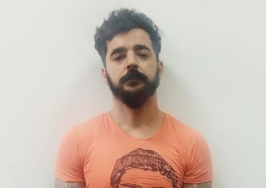 في الجنوب، ينشط بعمليات السلب بقوة السلاح منتحلًا صفة أمنية، هل من وقع ضحيّته؟