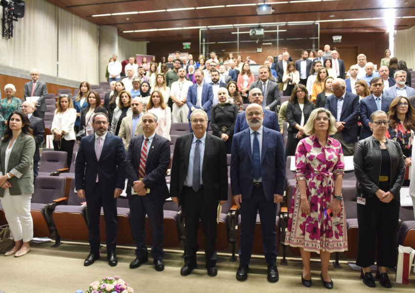 مؤتمر في الجامعة الأميركية في بيروت يستكشف سُبُلَ استعادة الثقة المالية بلبنان (خبر صحفي – مؤتمر في الجامعة الجديدة في بيروت يستكشف سُبُلَ الثقة المالية بلبنان