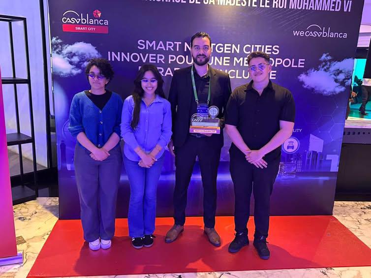 أنيس كراما يتوج بجائزة أحسن مشروع في مسابقة Casa Smart City