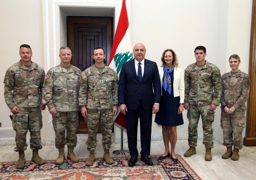الرئيس عون خلال استقباله الرئيس الجديد للجنة الاشراف على تنفيذ آلية وقف إطلاق النار:  لمواصلة الضغط على إسرائيل لوقف اعتداءاتها والانسحاب من التلال التي تحتلها وإعادة الاسرى