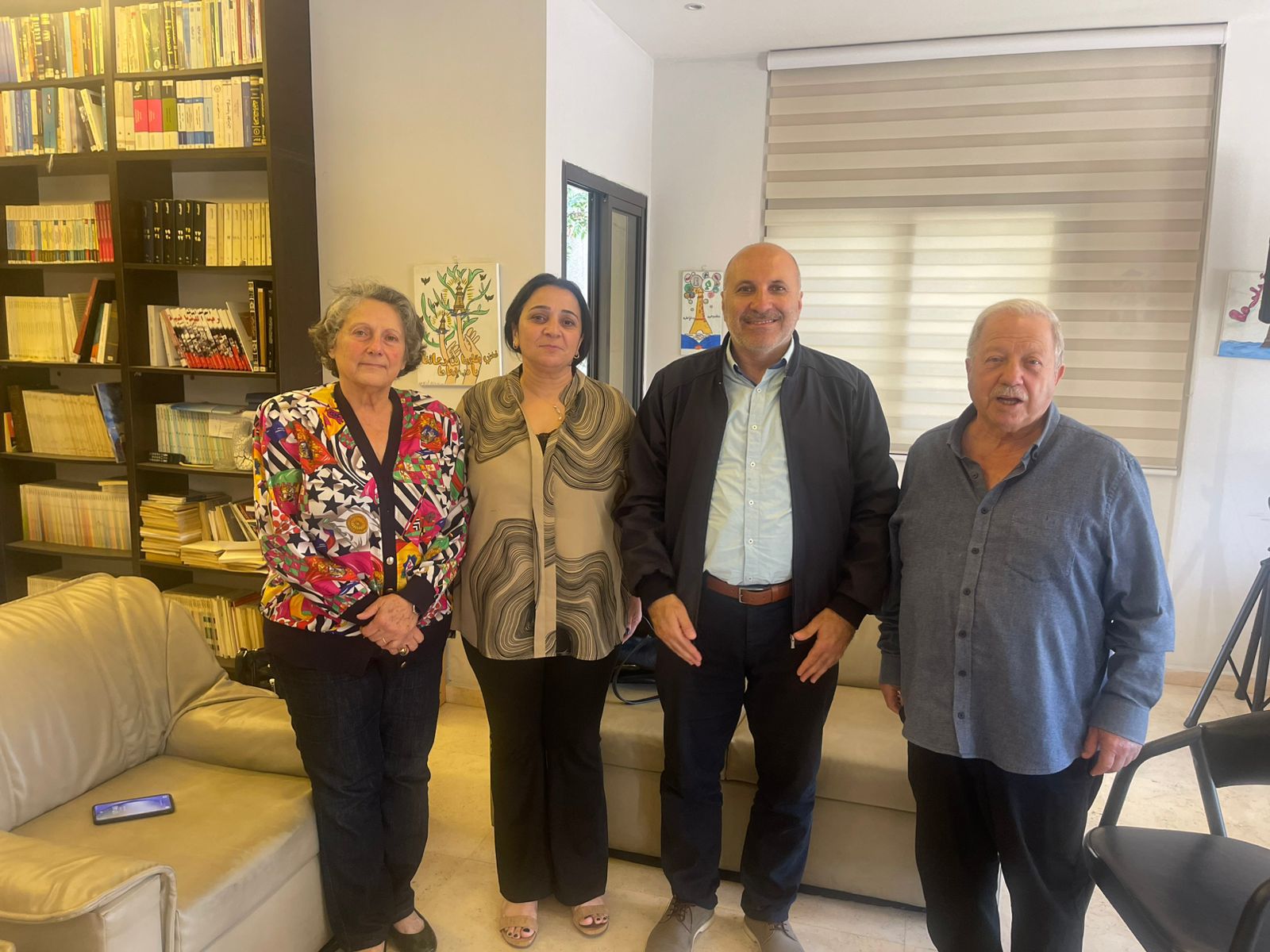 السيد نادر عزام يزور نادي خريجي المقاصد ويلتقي أعضاء الهيئة الإدارية