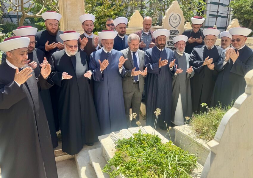 ذكرى لا تغيب: الشيخ حسن خالد ومسيرة الوطن