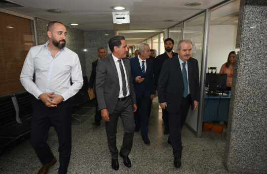 الوزير جابر يعِد بمستقبل أفضل… فهل تنقذ المكننة ما دمّرته السياسة؟