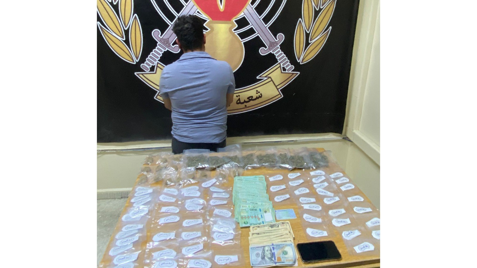 ينشط بتجارة وترويج المخدرات بين  الدامور والأولي وشعبة المعلومات  أوقفته وضبطت  بحوزته كميّة منها
