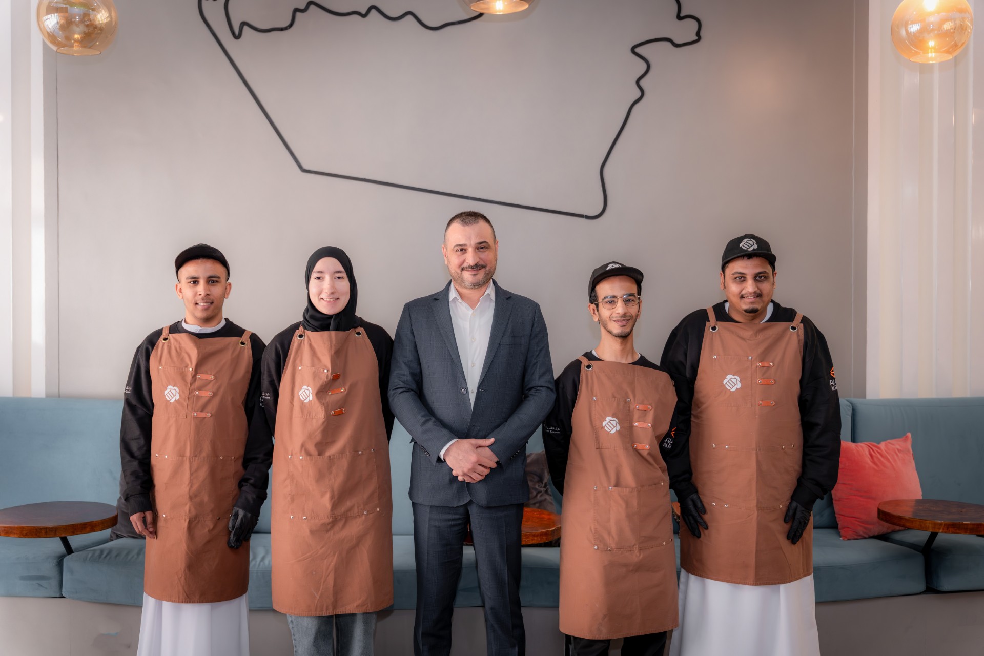 شركة الإمارات للسيارات توظف مواطنين إماراتيين من أصحاب الهمم عبر مبادرة “بي كافيه