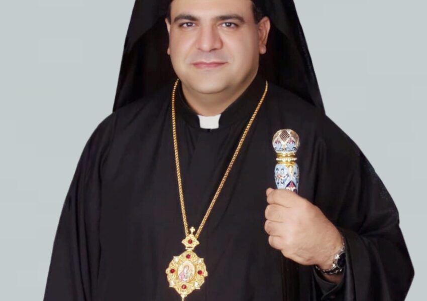 المطران إبراهيم يهنئ بحلول عيد الأضحى : فليستلهم الجميع من معاني العيد