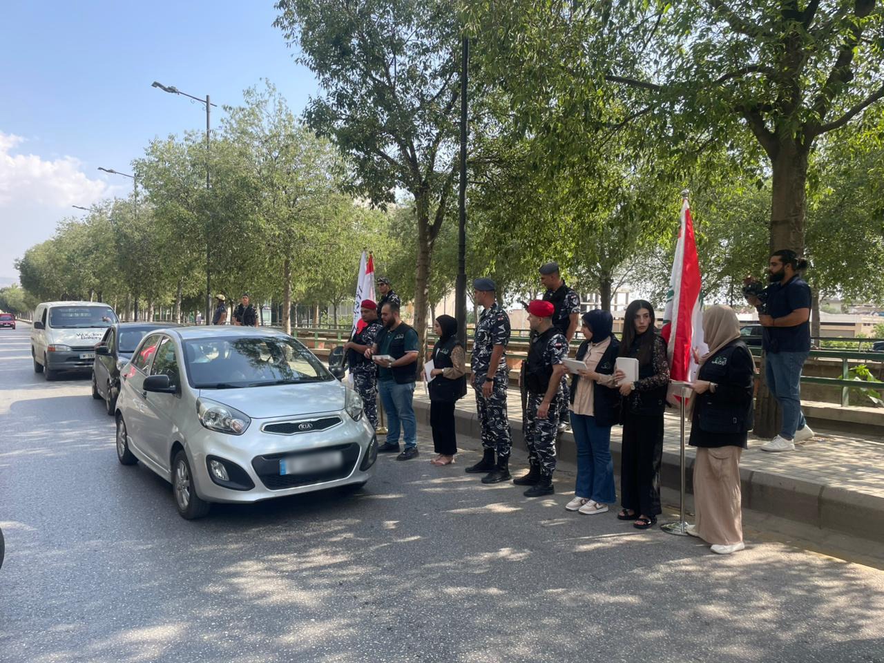 حواجز محبة أقامتها جمعية الهمام بالتعاون مع قوى الأمن الداخلي بمناسبة عيدها الـ 164 (حواجز محبة أقامتها جمعية الهمام بالتعاون مع قوى بمناسبة عيدها الـ الأمن 164