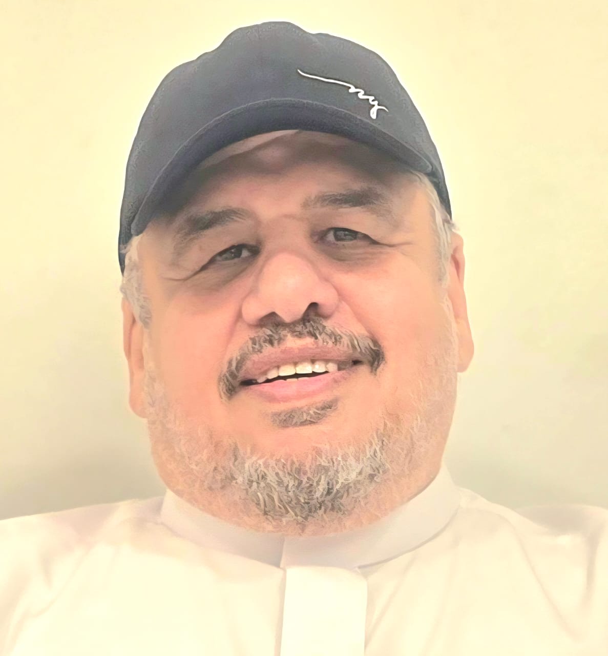رسالة من الكاتب المخضرم أسامة آل تركي إلى القراء الكرام