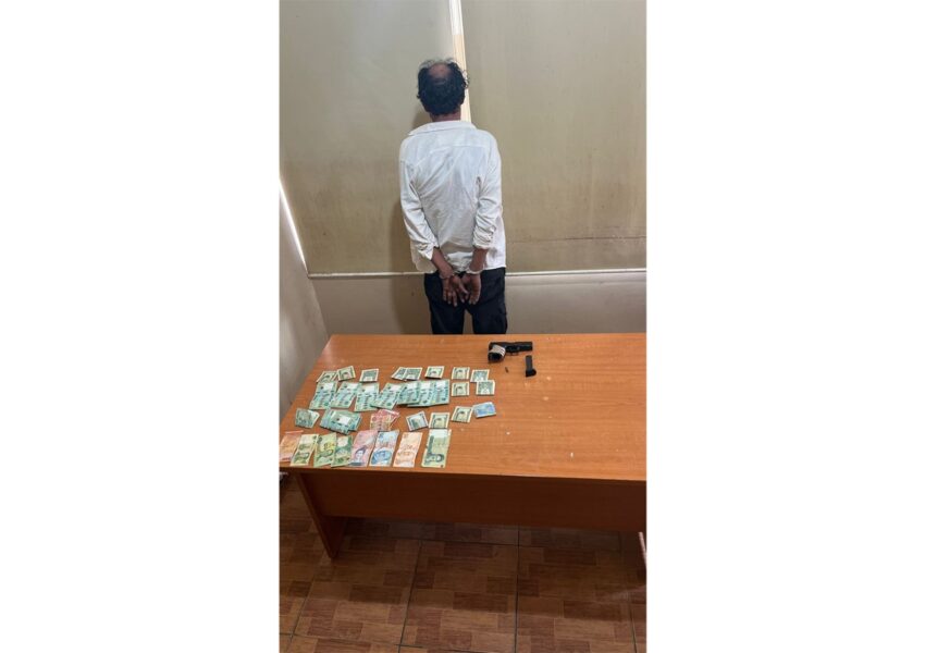 نفّذ أكثر من 20 عمليّة نشل وسرقة بطريقة احتياليّة في مناطق عدّة من جبل لبنان وشعبة المعلومات توقفه.